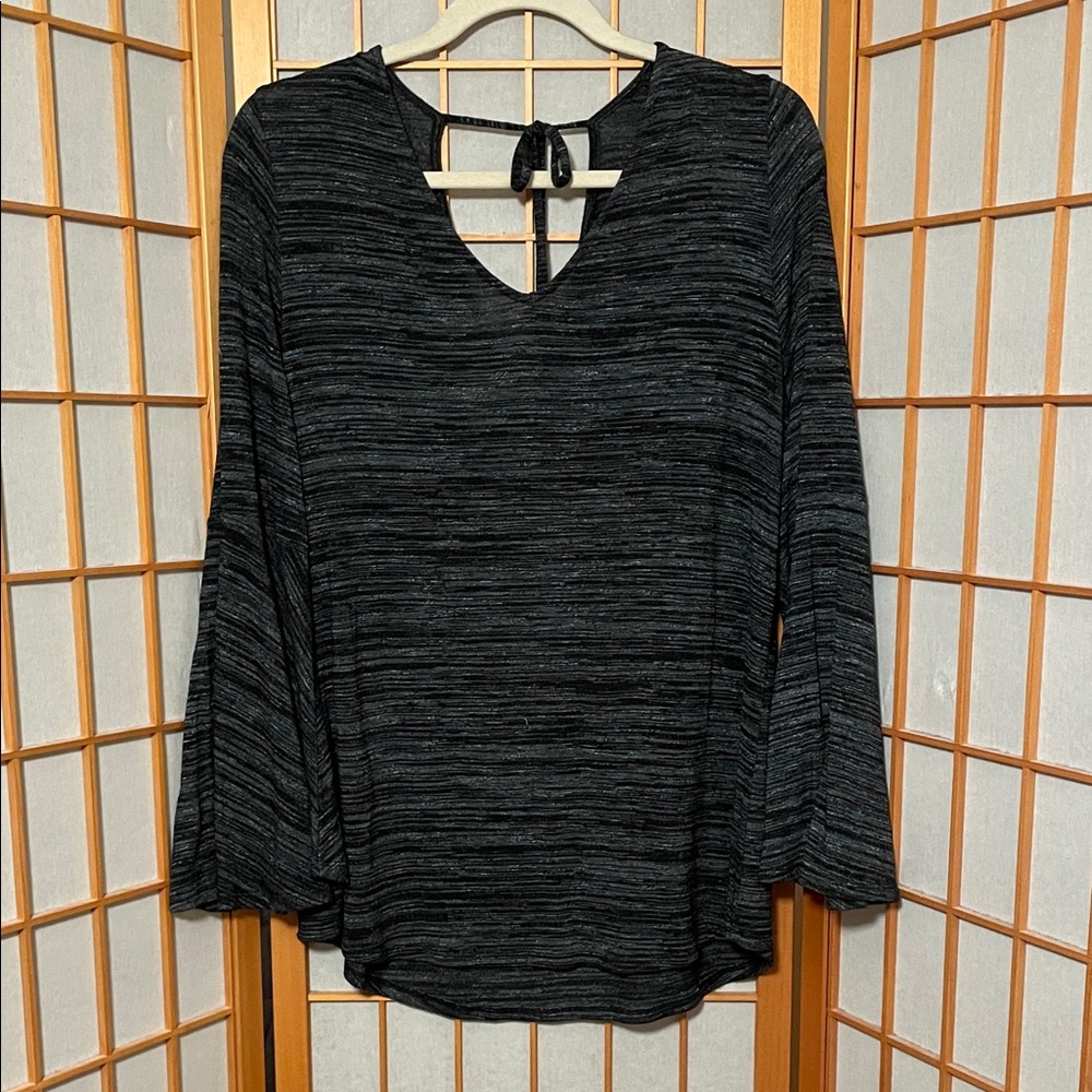LOFT Women’s L Heather Black Bell Sleeve Top Double VNeck Tie Back Round Hem